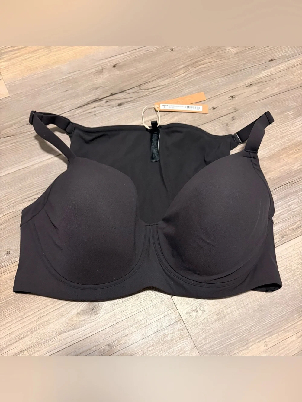 SKIMS Kim Kardashian Fits Everybody full coverage bra 40DD new with tags